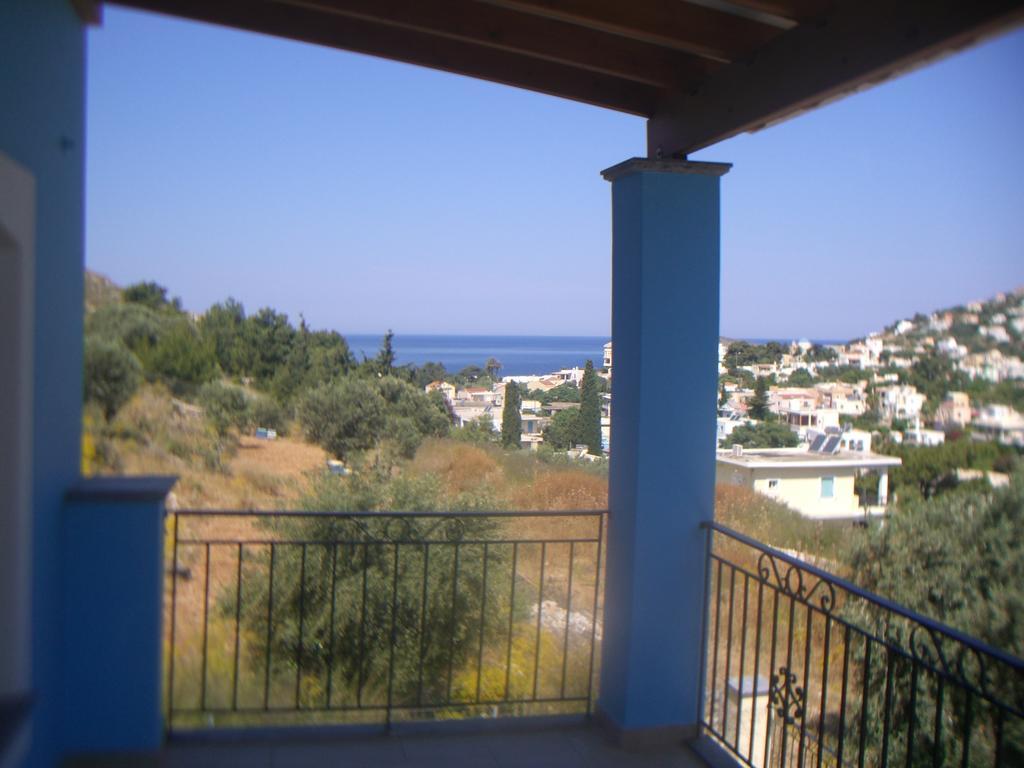 Blue Villa Panormos  객실 사진